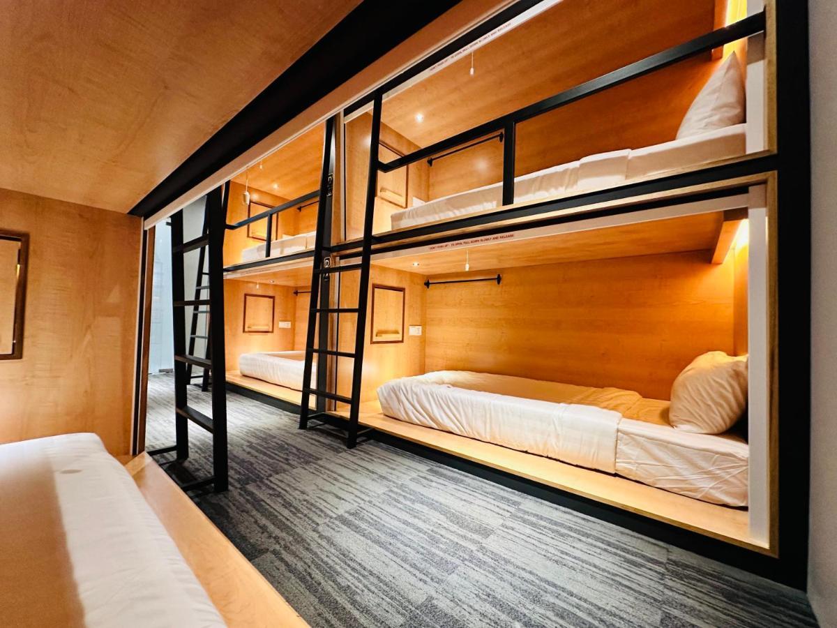 쿠알라룸푸르 The Bed Bukit Bintang 호스텔 외부 사진