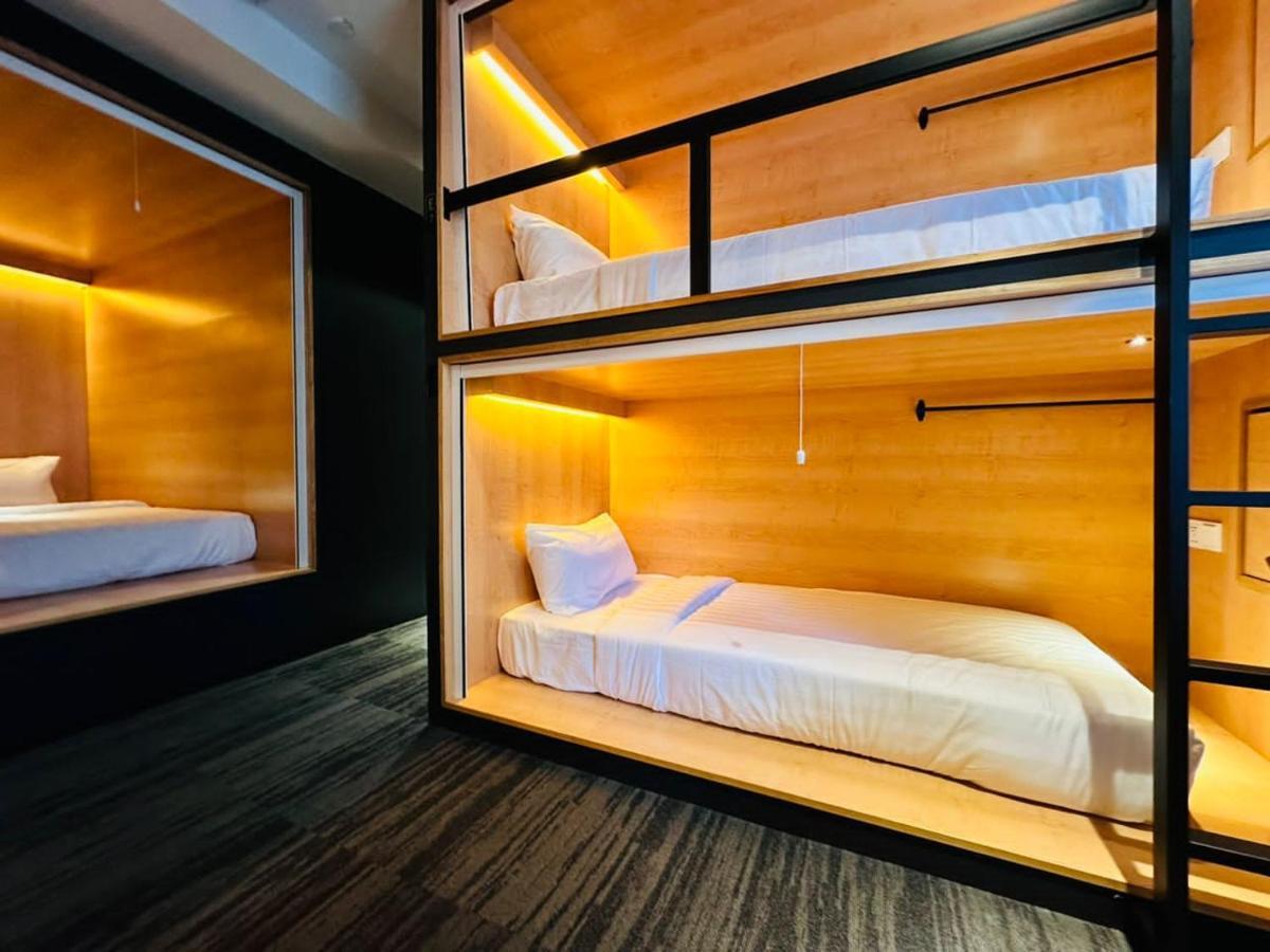 쿠알라룸푸르 The Bed Bukit Bintang 호스텔 외부 사진