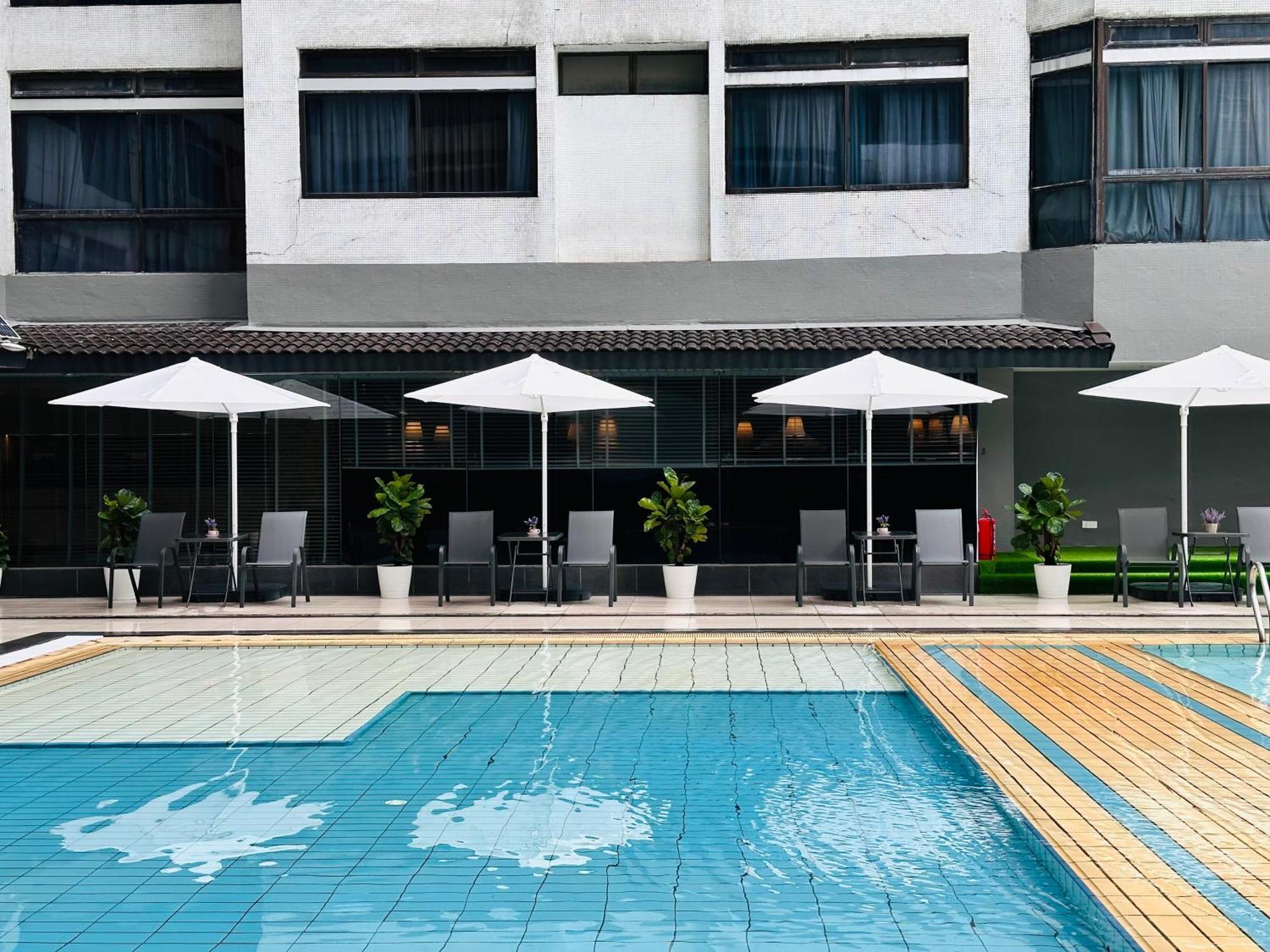 쿠알라룸푸르 The Bed Bukit Bintang 호스텔 외부 사진